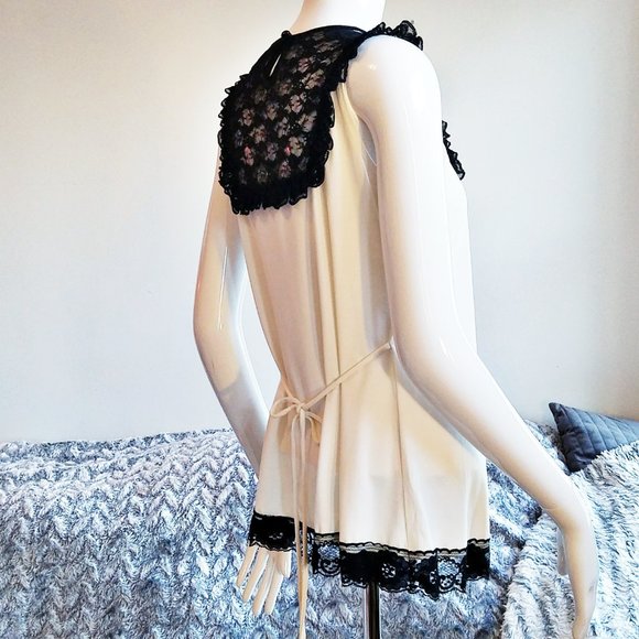 New Directions Black Lace and Ivory Top Free 🚀 Sm - Picture 8 of 14
